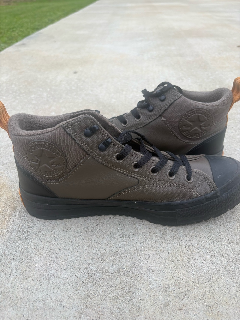Converse Men’s High-Top Sneakers TecTuff Olive and Black with Orange Pull Tabs - Picture 5 of 8